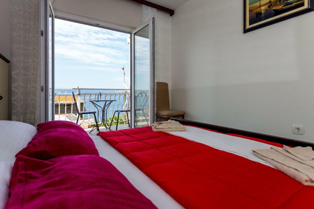 Apartments Iva Brstilo Omiš Buitenkant foto