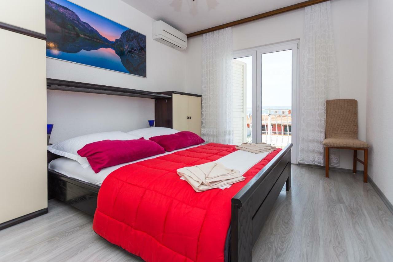 Apartments Iva Brstilo Omiš Buitenkant foto
