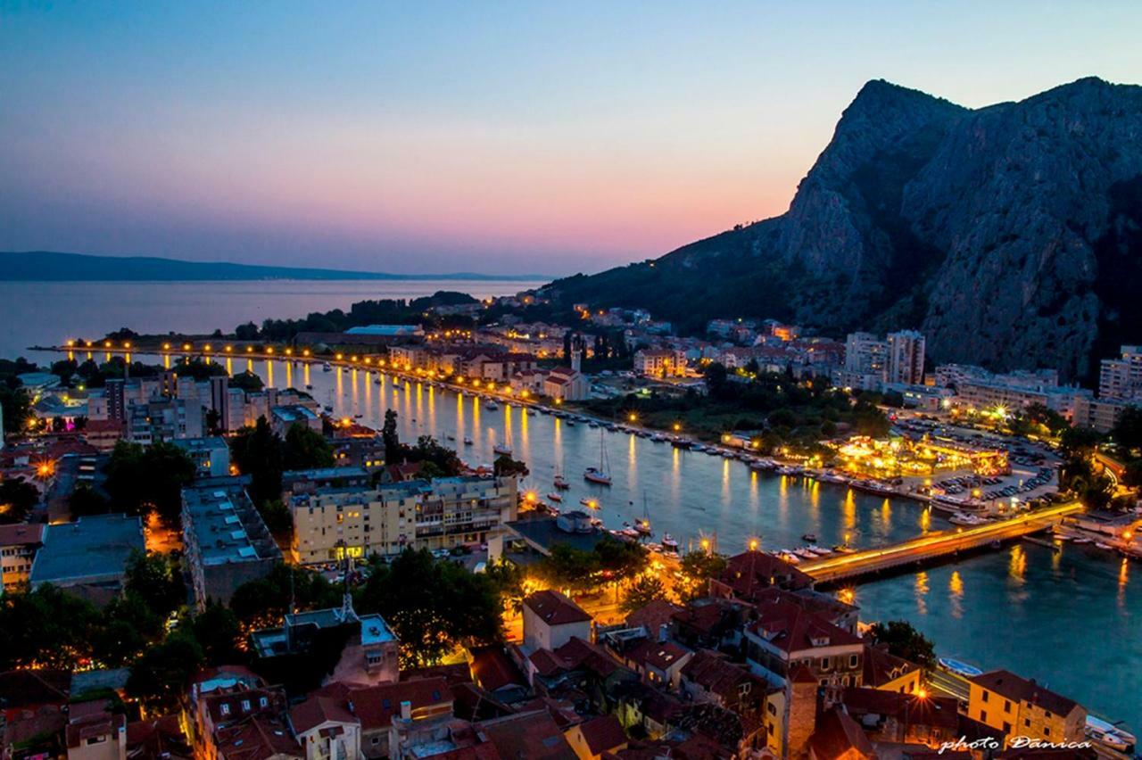 Apartments Iva Brstilo Omiš Buitenkant foto