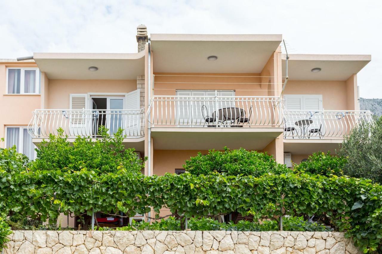 Apartments Iva Brstilo Omiš Buitenkant foto