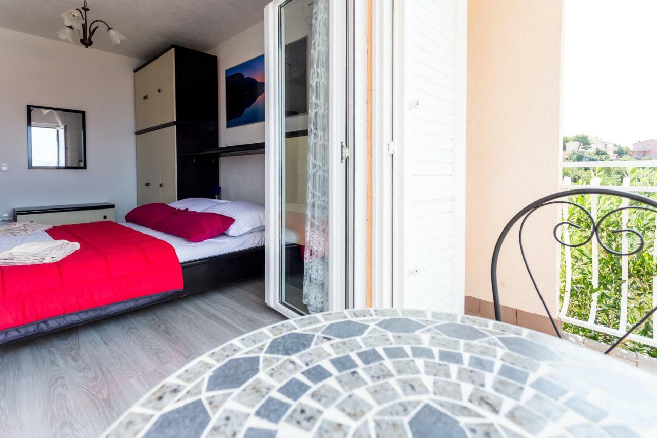 Apartments Iva Brstilo Omiš Buitenkant foto