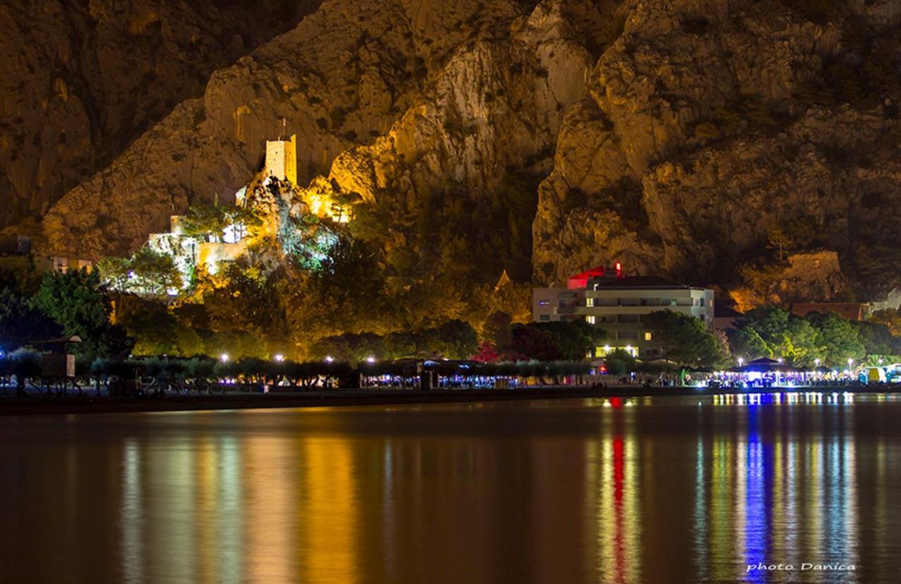 Apartments Iva Brstilo Omiš Buitenkant foto